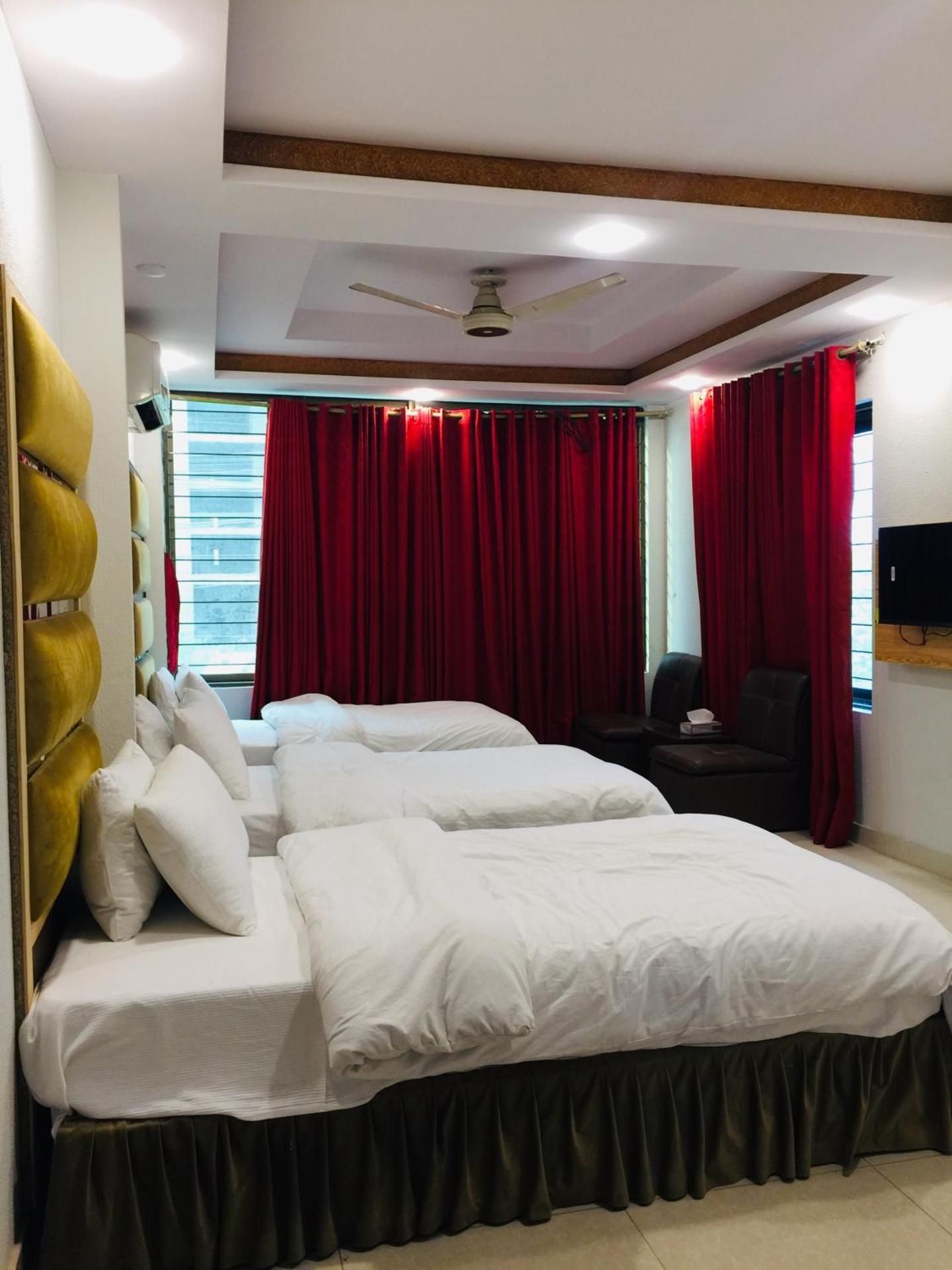 Shanze Hotel & Suites Triple Room
