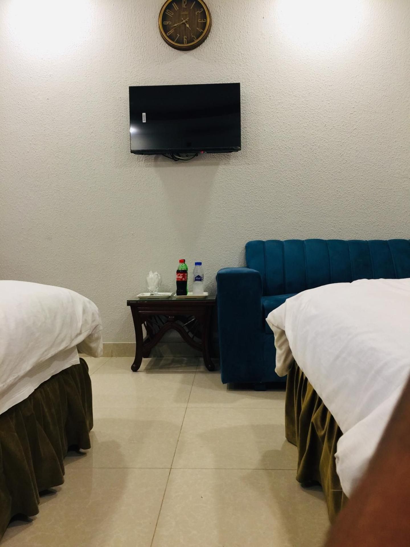 Shanze Hotel & Suites Triple Room 2