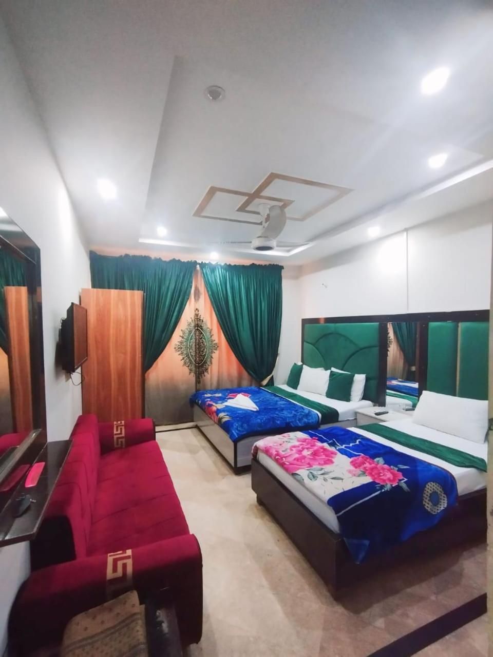 Triple Room