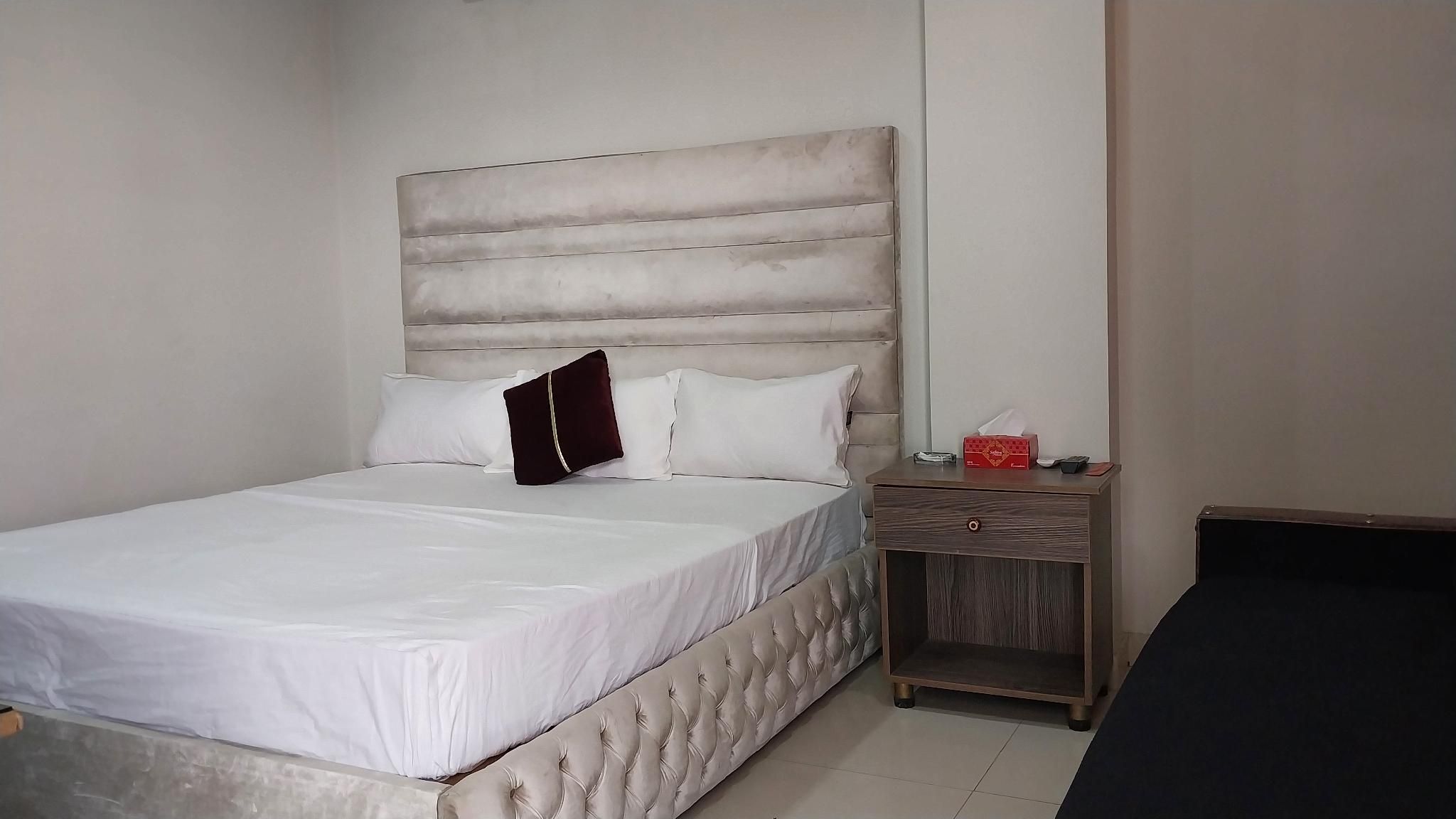 HOTEL MEDLLION EXPO (Autumn PKG) Standard Double