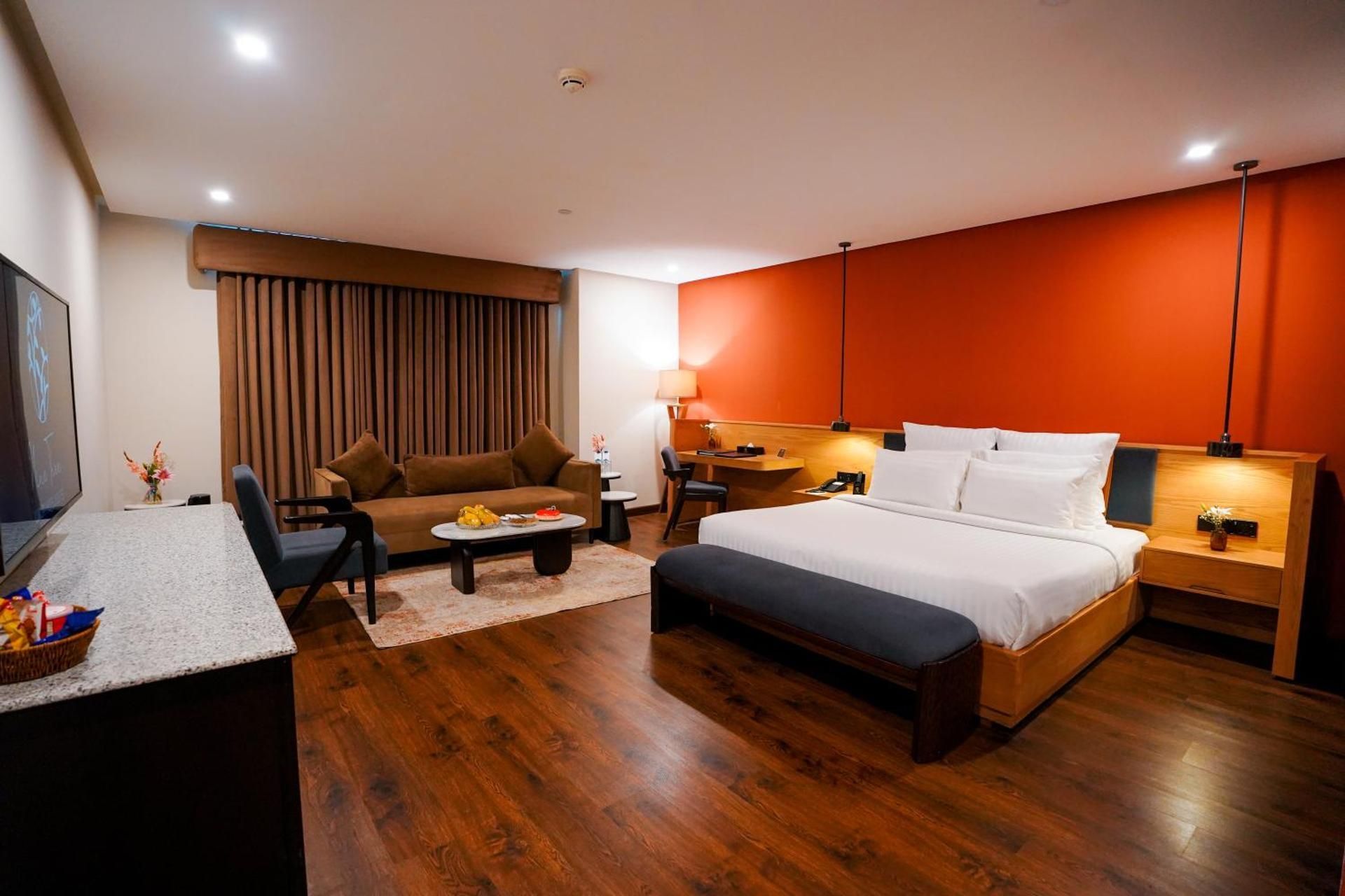 Superior King Room