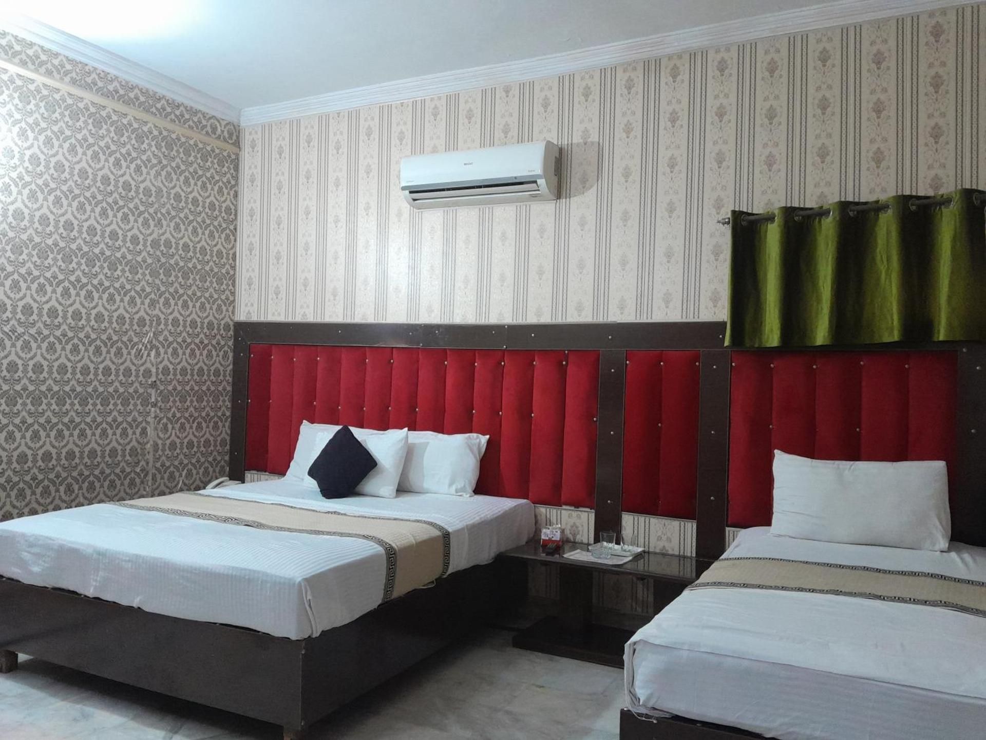Classic Triple Room