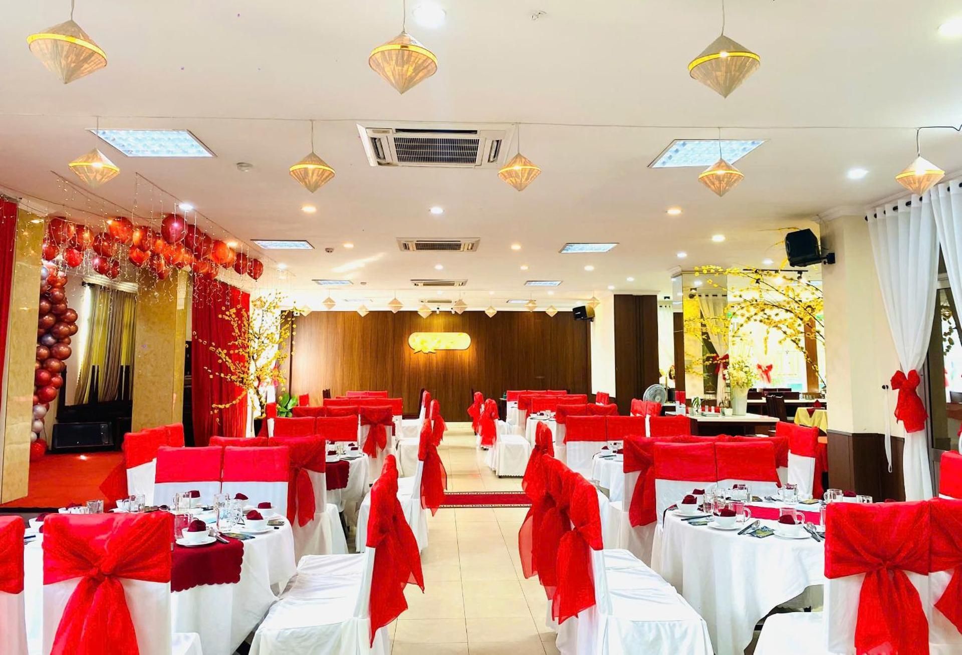 banquet hall