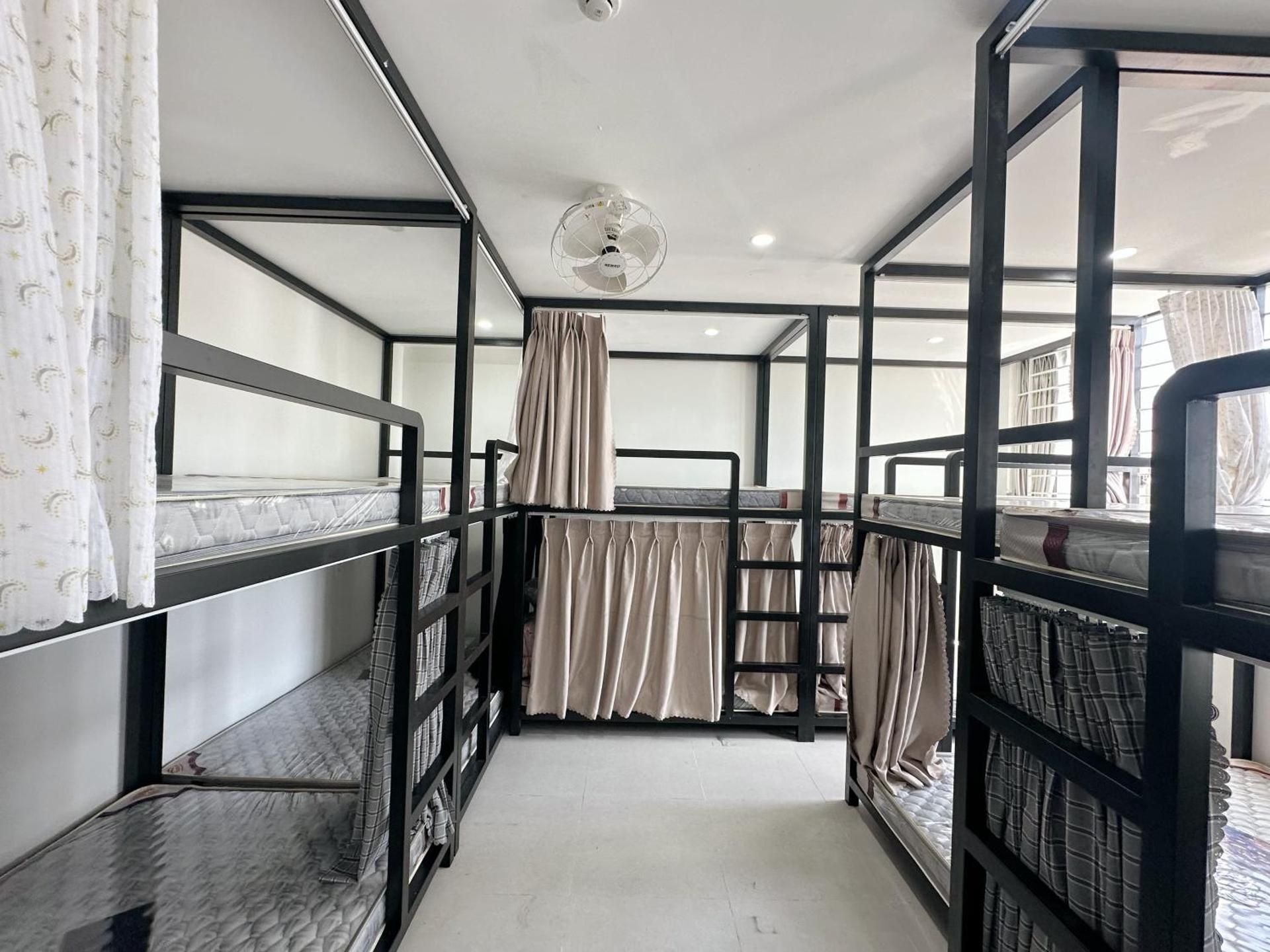 Mixed Dormitory Room