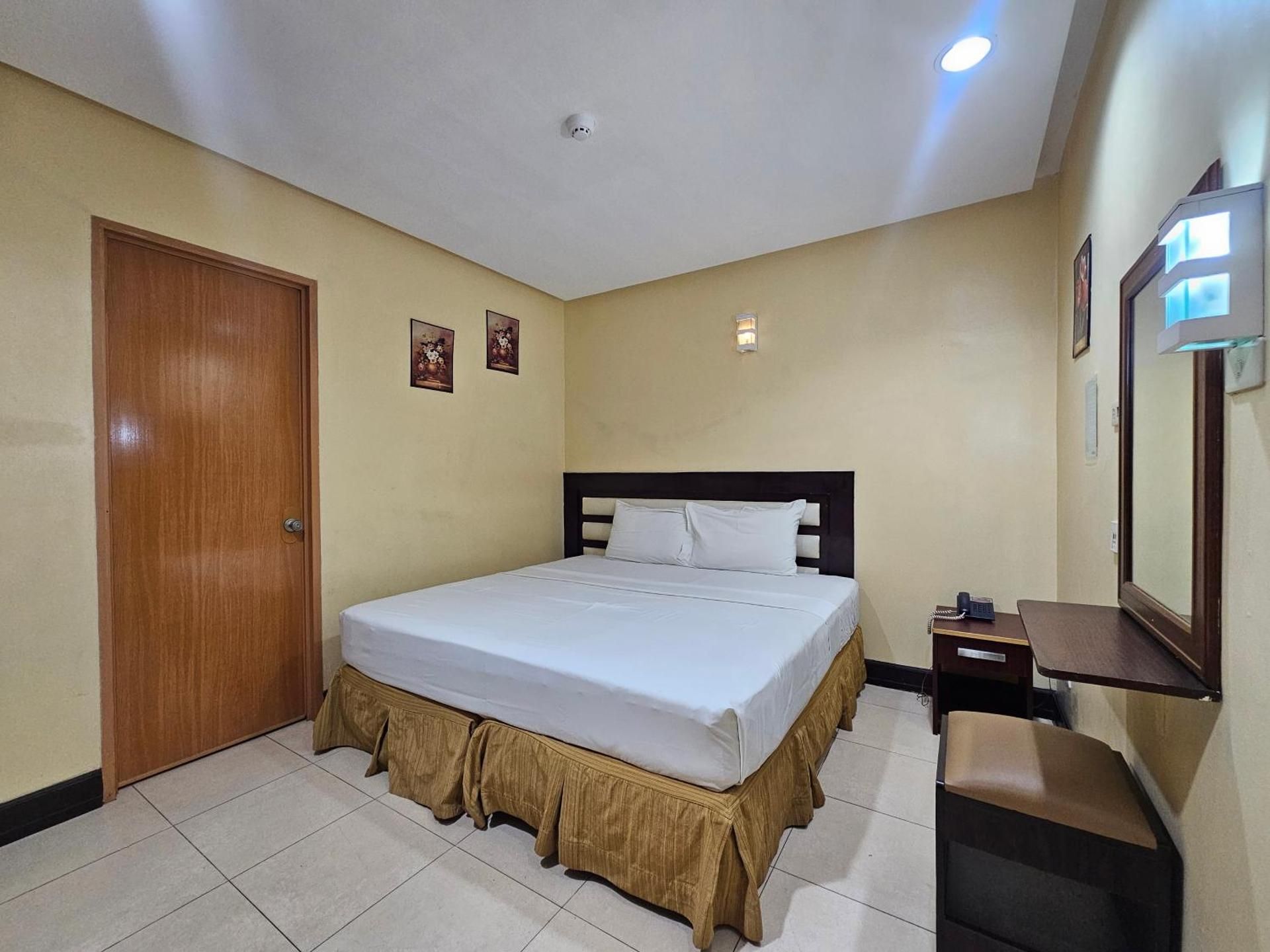 Hotel Nicanor Standard Double or Twin Room
