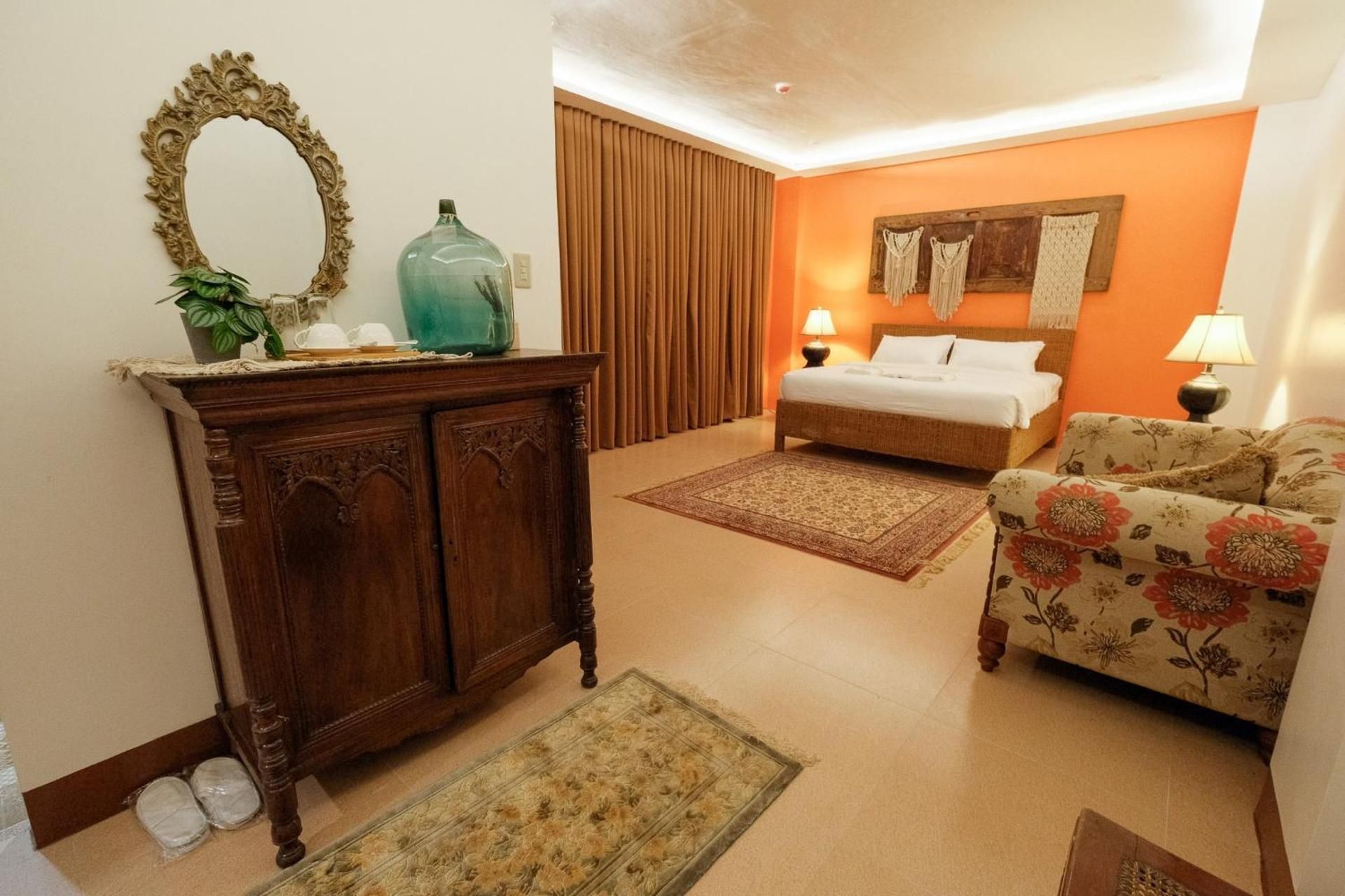Executive Suite