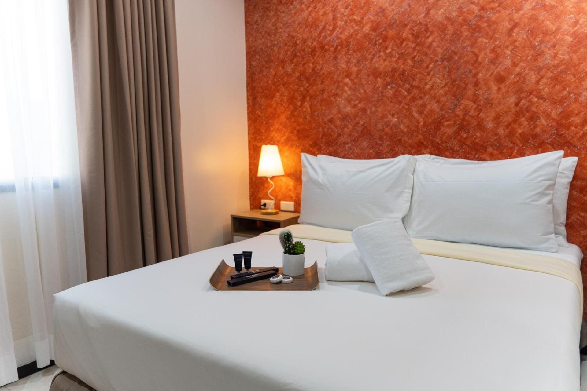 DCCCO Hotel Deluxe Double or Twin 2