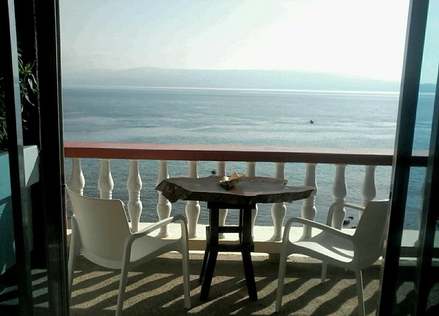 Wuthering Heights Bed & Breakfast by the Sea Double Room with Balcony 2