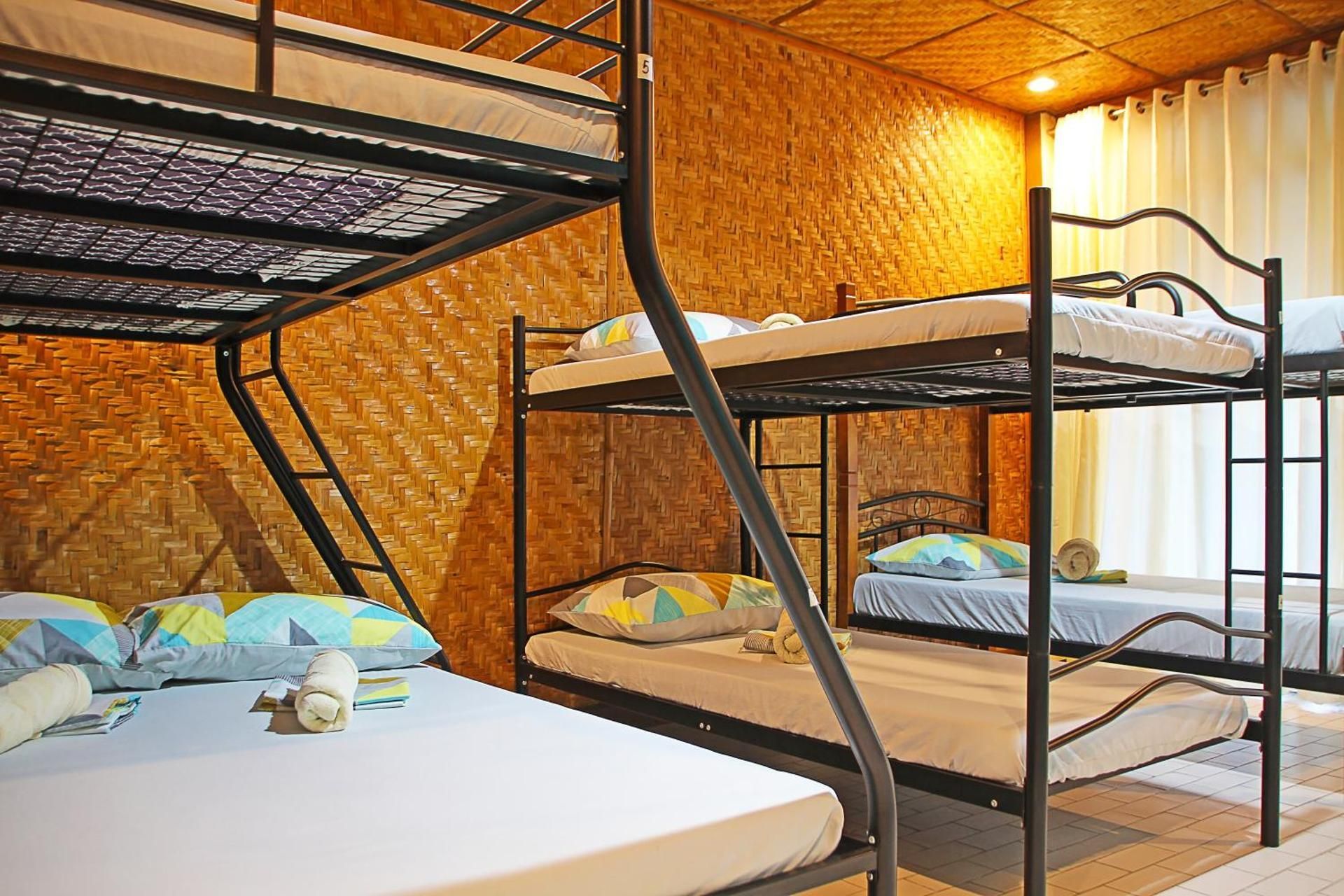 Bed in 6-Bed Mixed Dormitory Room