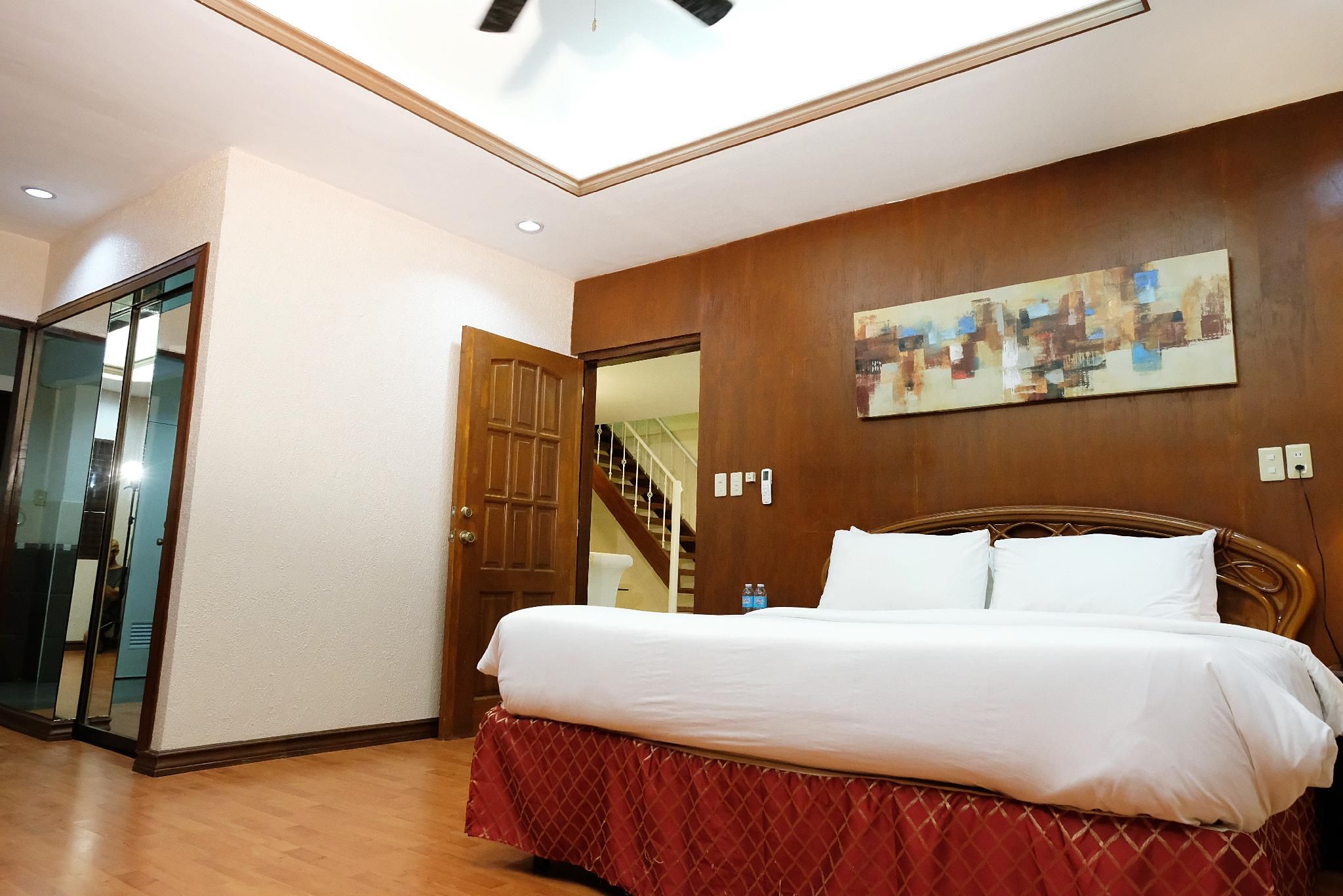 Executive 2-Bedroom Apartment