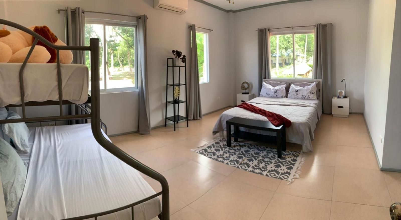 Deluxe Family Suite