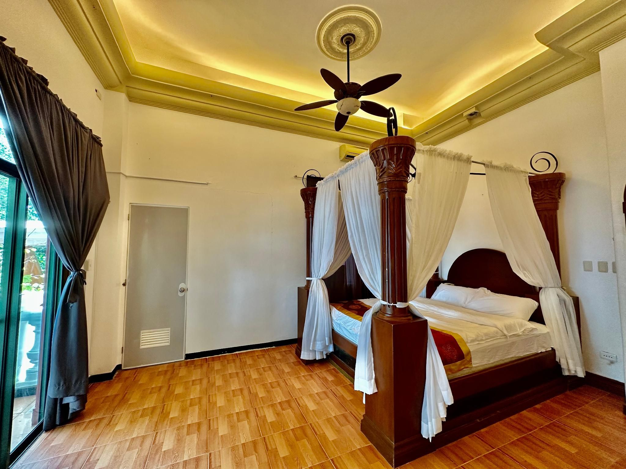 King Room with Private Balcony