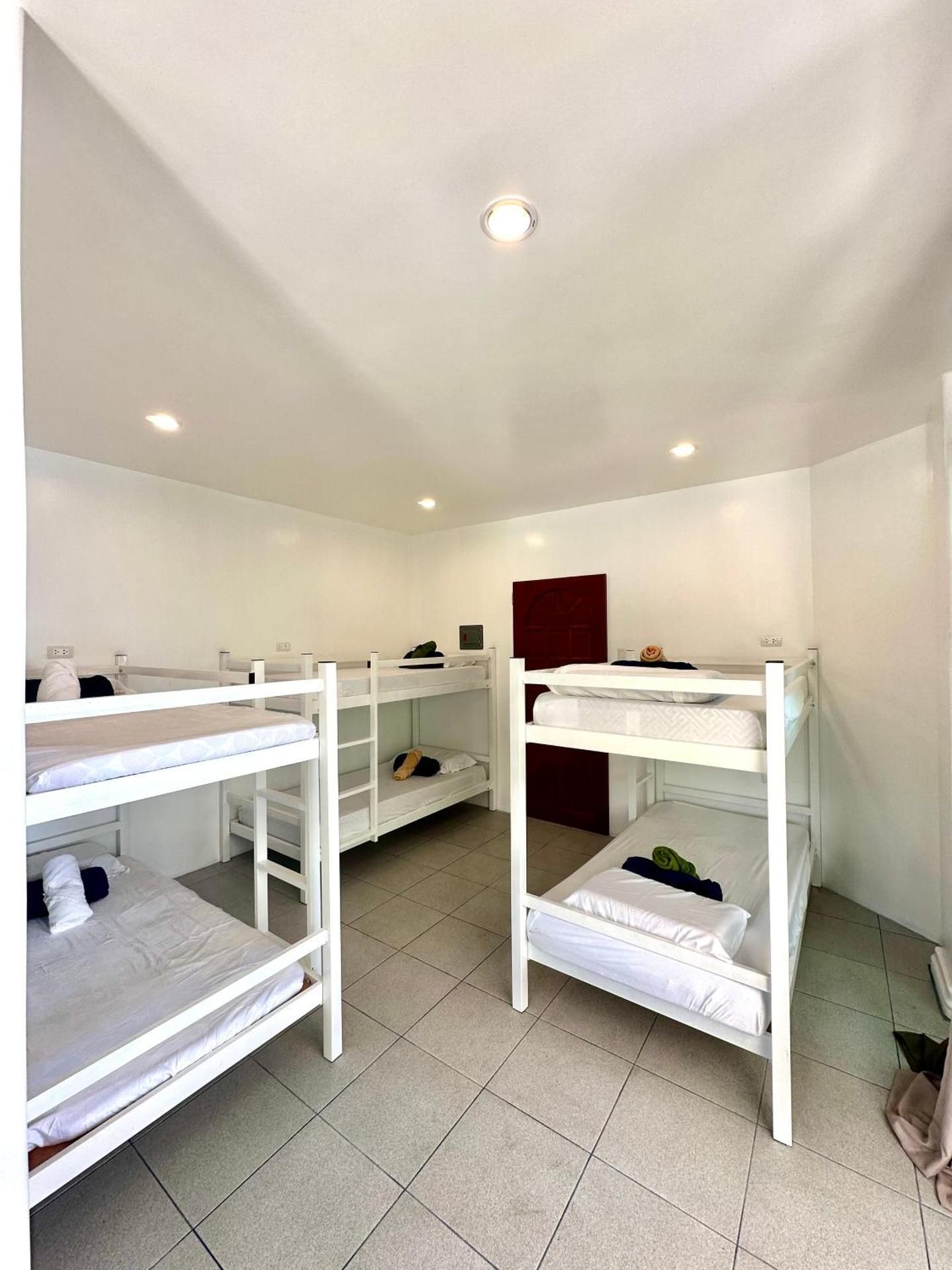 Mixed Dormitory Room