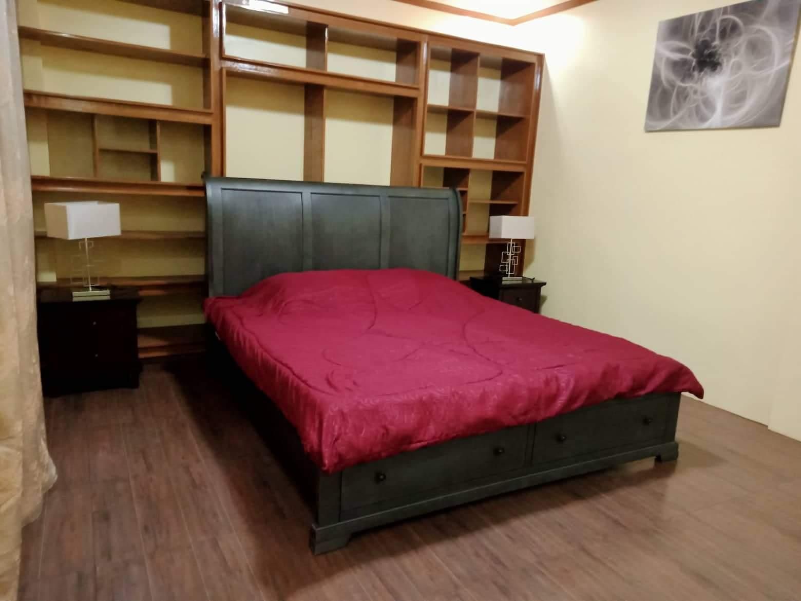 Yuke's Bed & Breakfast Family Room with Private Bathroom