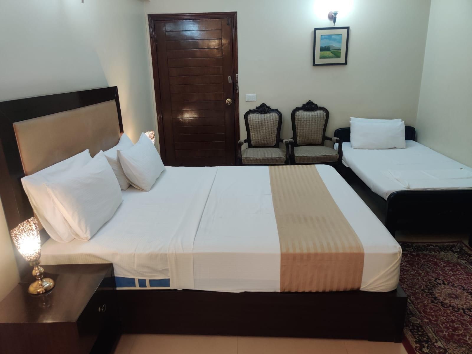 Pak Continental Hotel Triple Deluxe 3