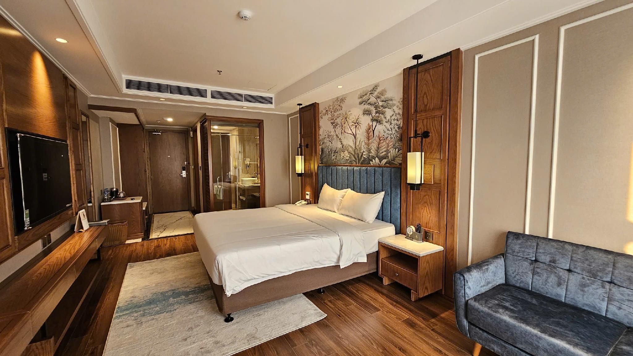 Royal Phoenix Hotel Bac Ninh Double Deluxe 2