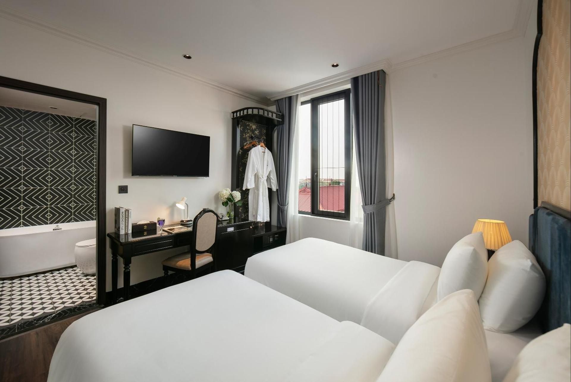 Lake View Twin Room