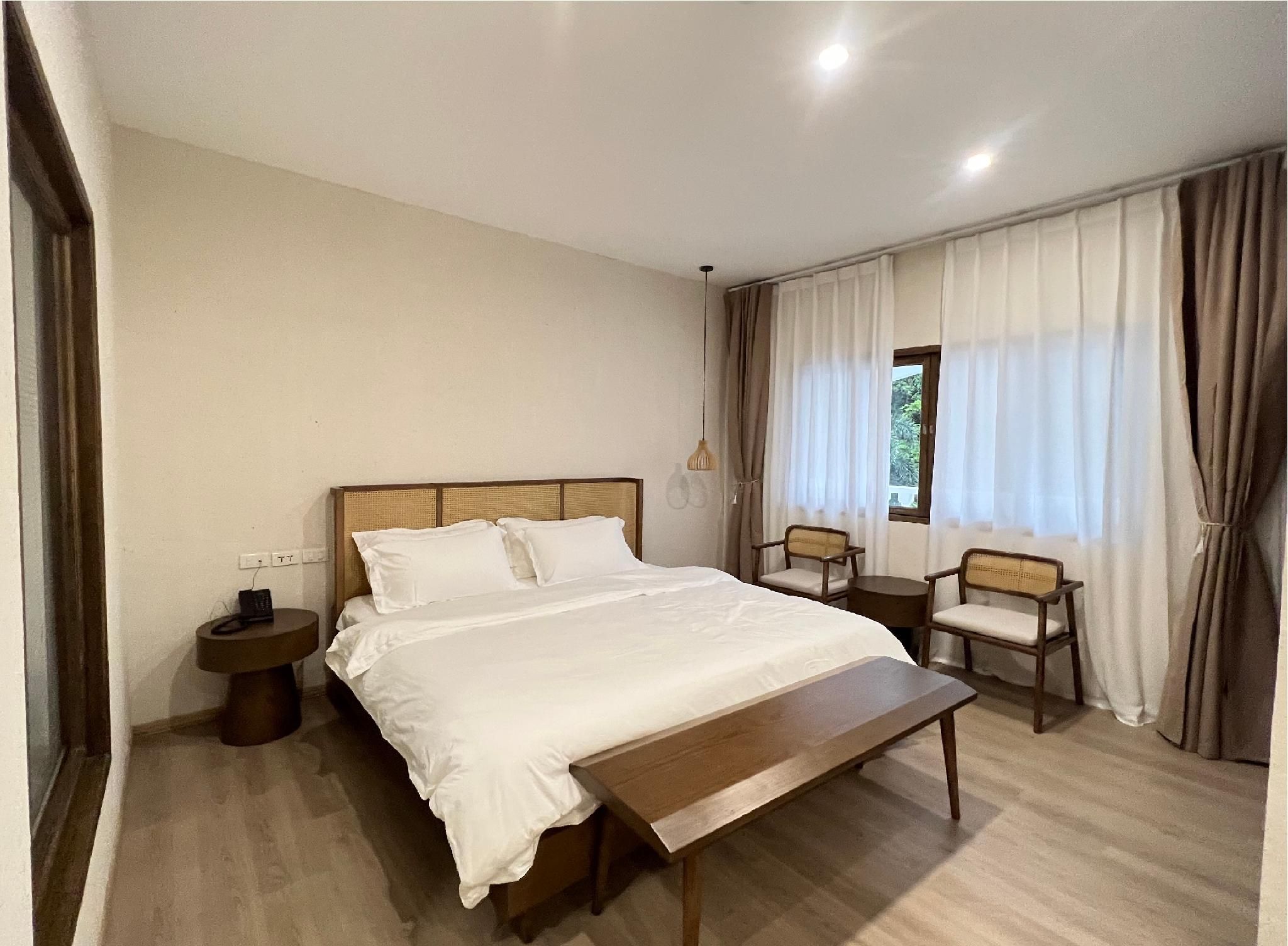 Phoenix PG Diving Resort