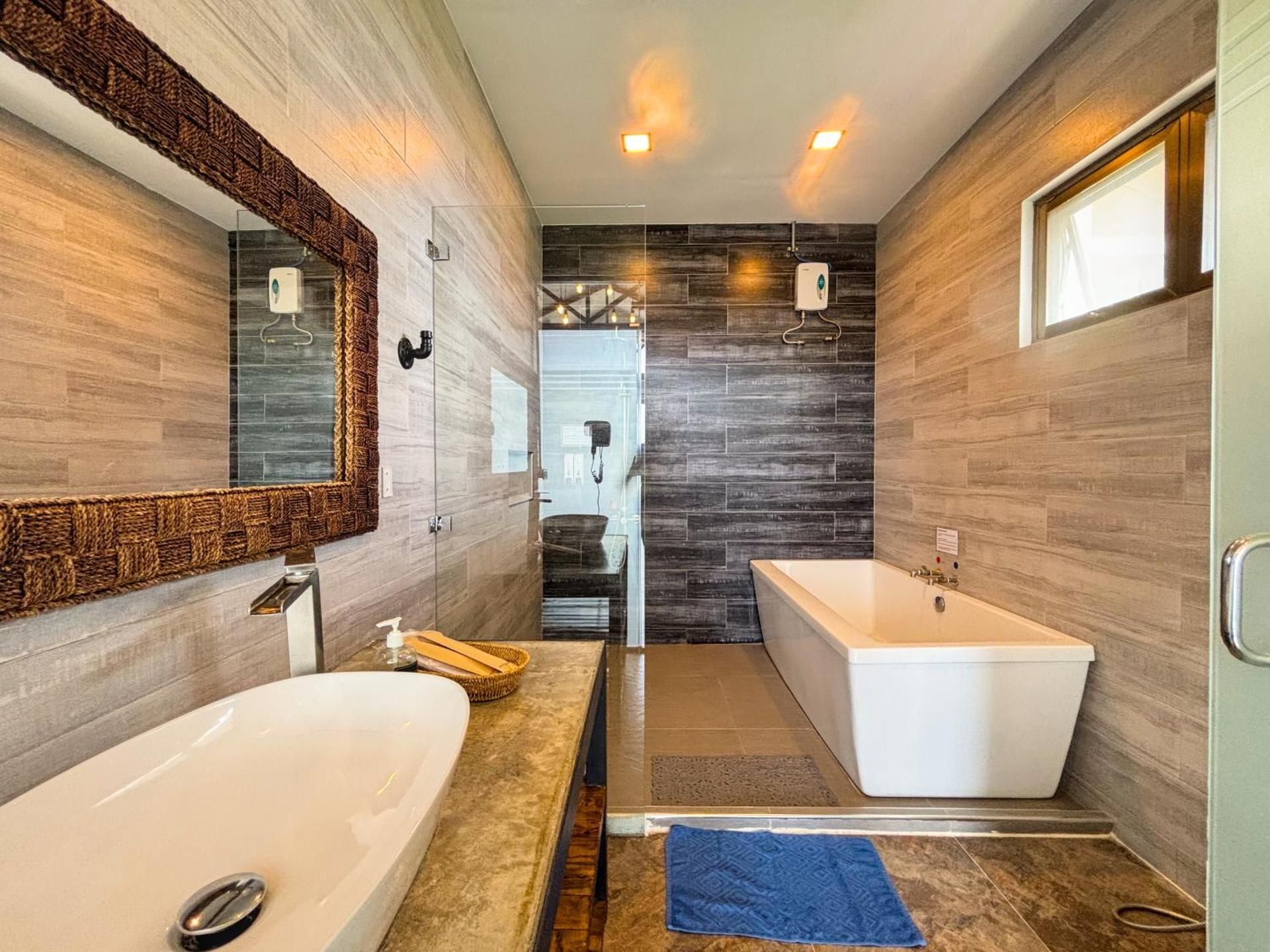 avsuites.com Premium Suite 3