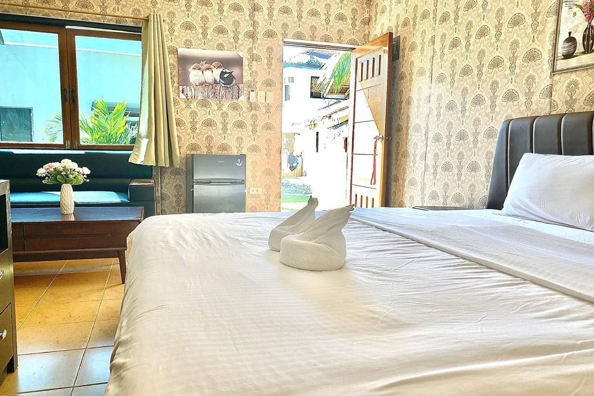 Dolphin Bay Resort Puerto Galera Deluxe Room 2