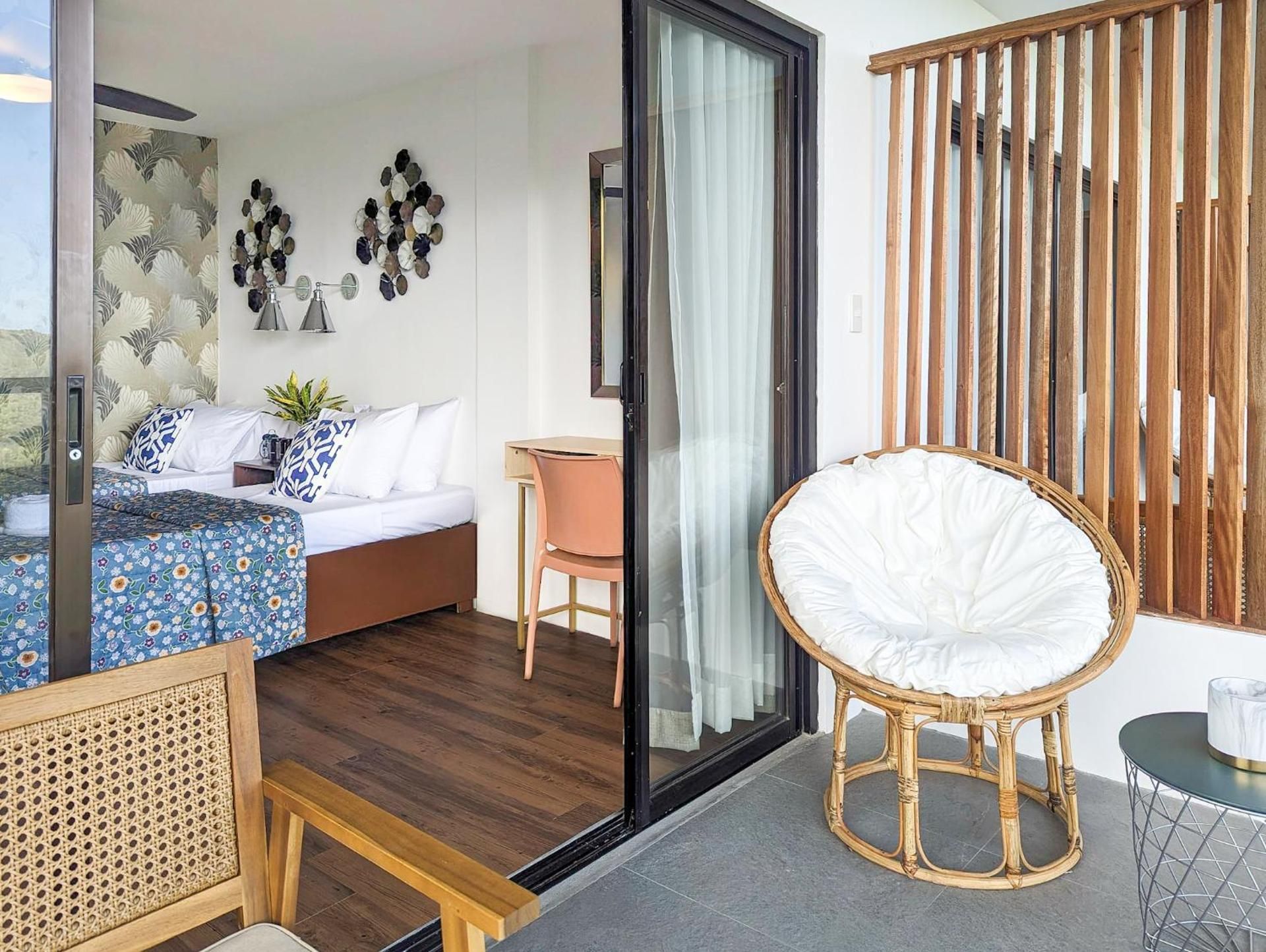 Deluxe Double or Twin Room with Sea View