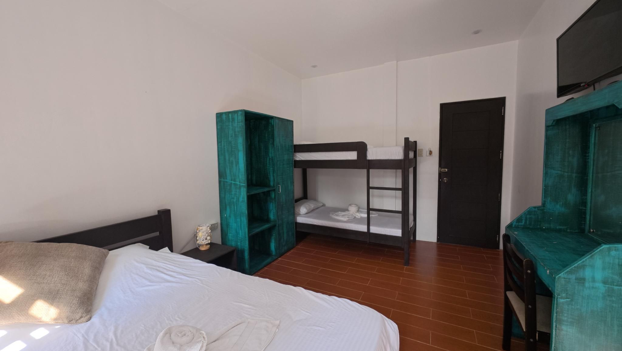 Family 2 Bedroom for 4 Person