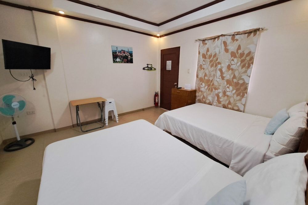 Poolside with 2 Double Beds
