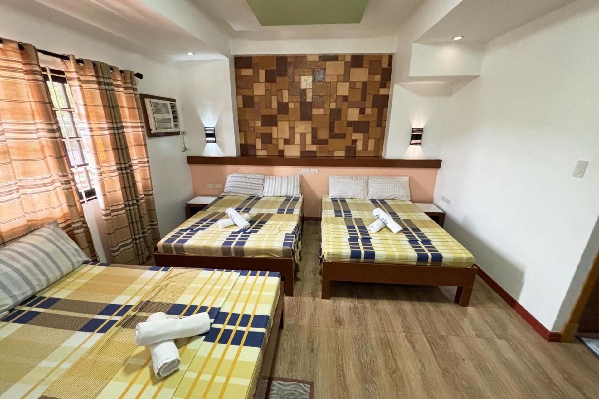 Sea Jewel Hotel Puerto Galera powered by Cocotel Family Room