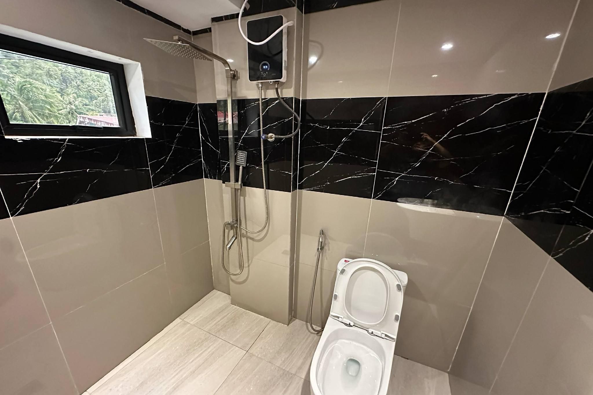 White-Beach Hideaway Resort Puerto Galera Single Room 3