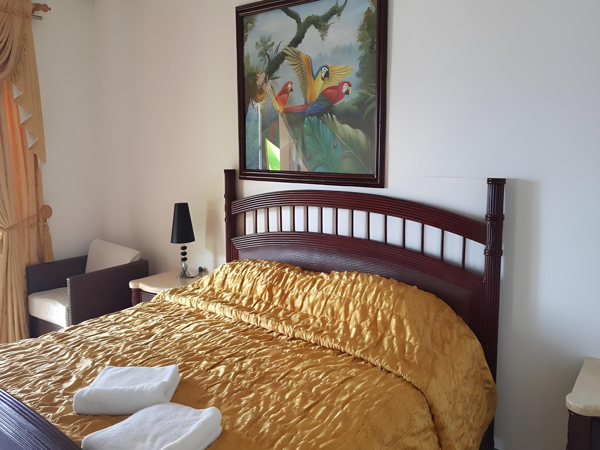 La Laguna Beach Club & Dive Center Suite Beach Front