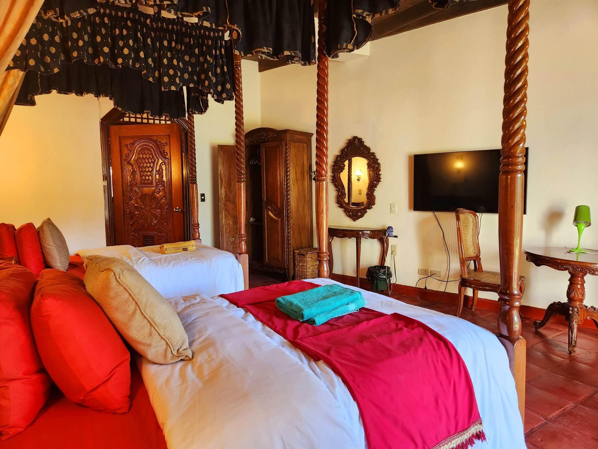Deluxe Twin Room for 2 People