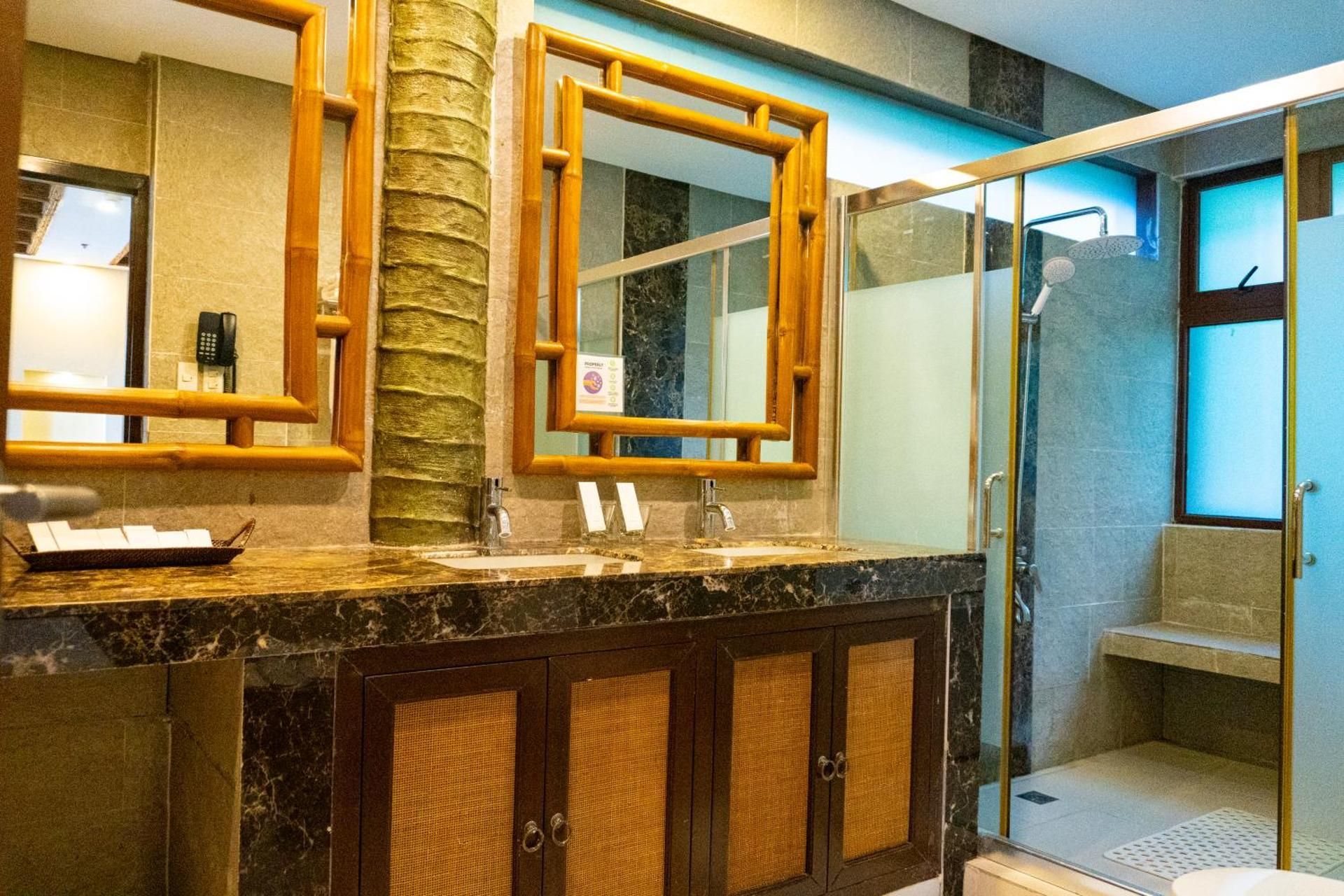 Double Room with Mountain View