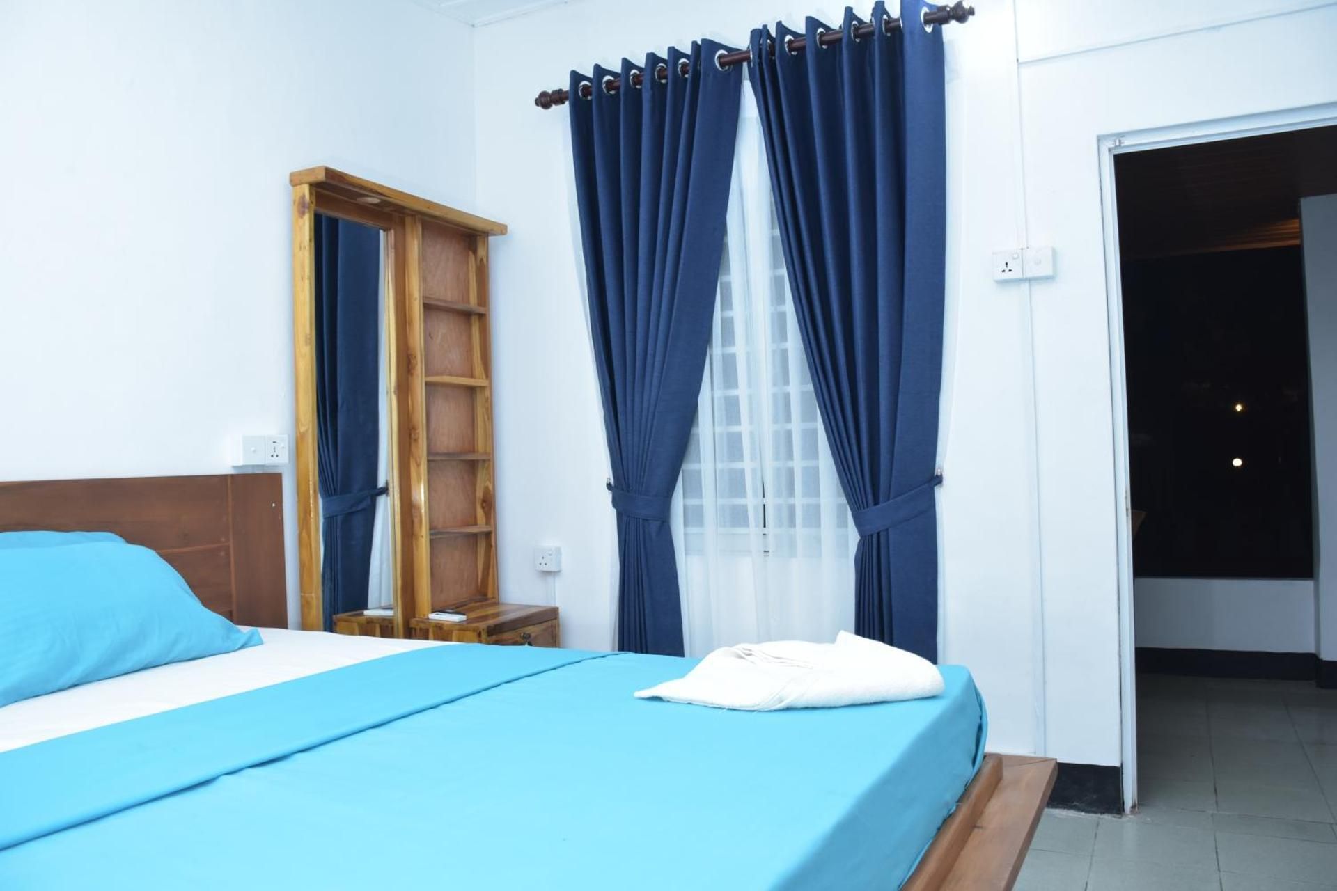Double or Twin Room with Sea View