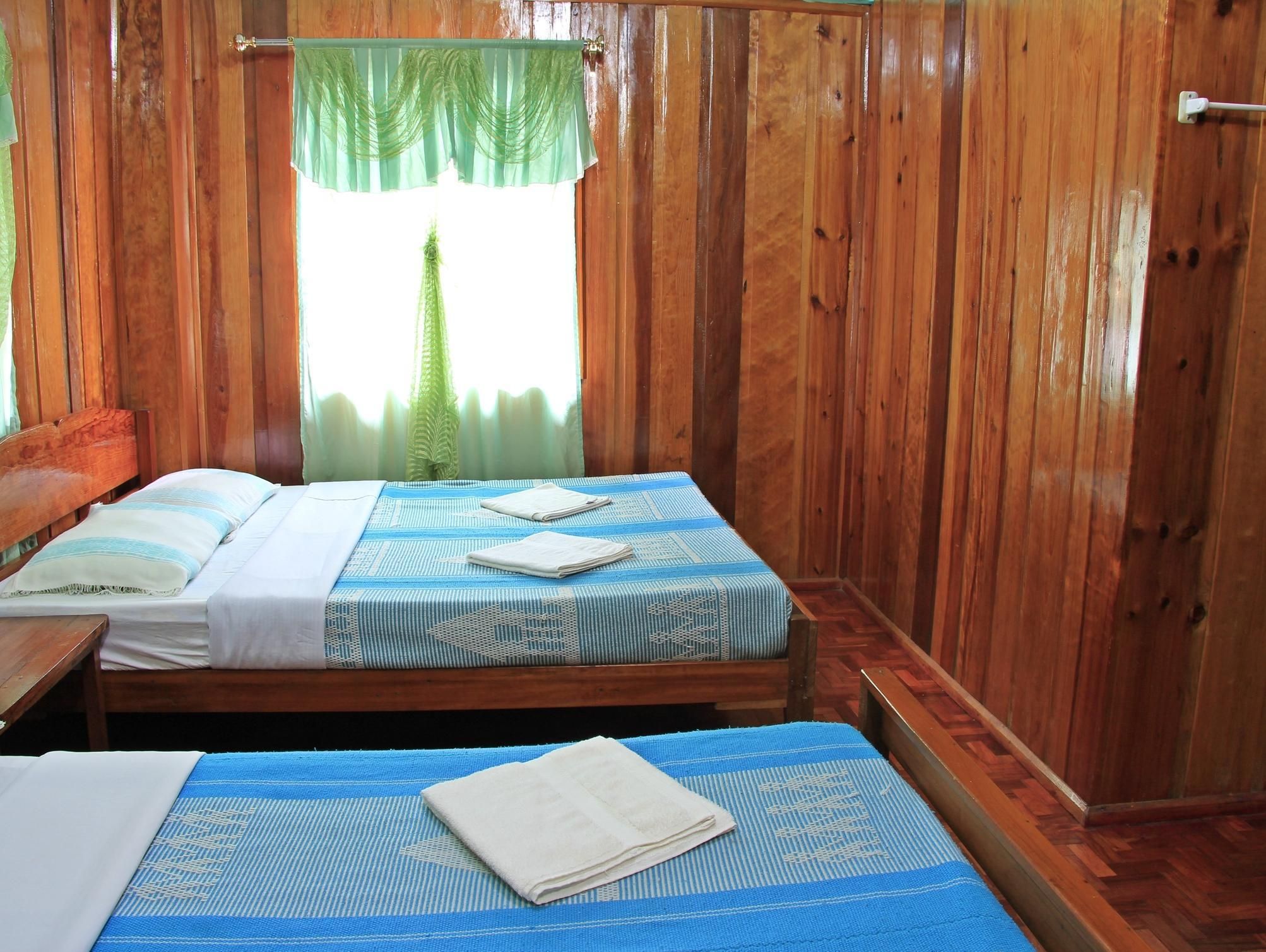 Uyami's Green View Lodge Family 2 Double Beds 2