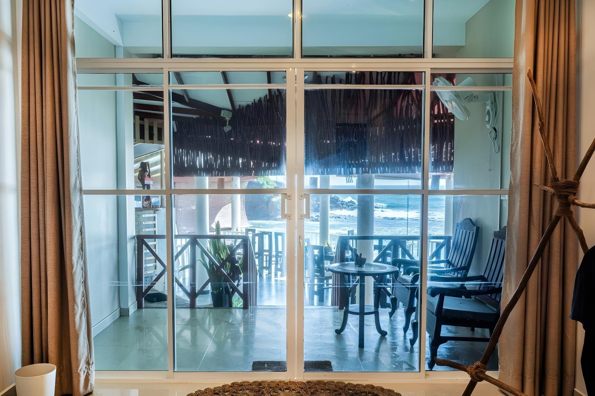 We Are Surfers Hotel Double or Twin Room 3