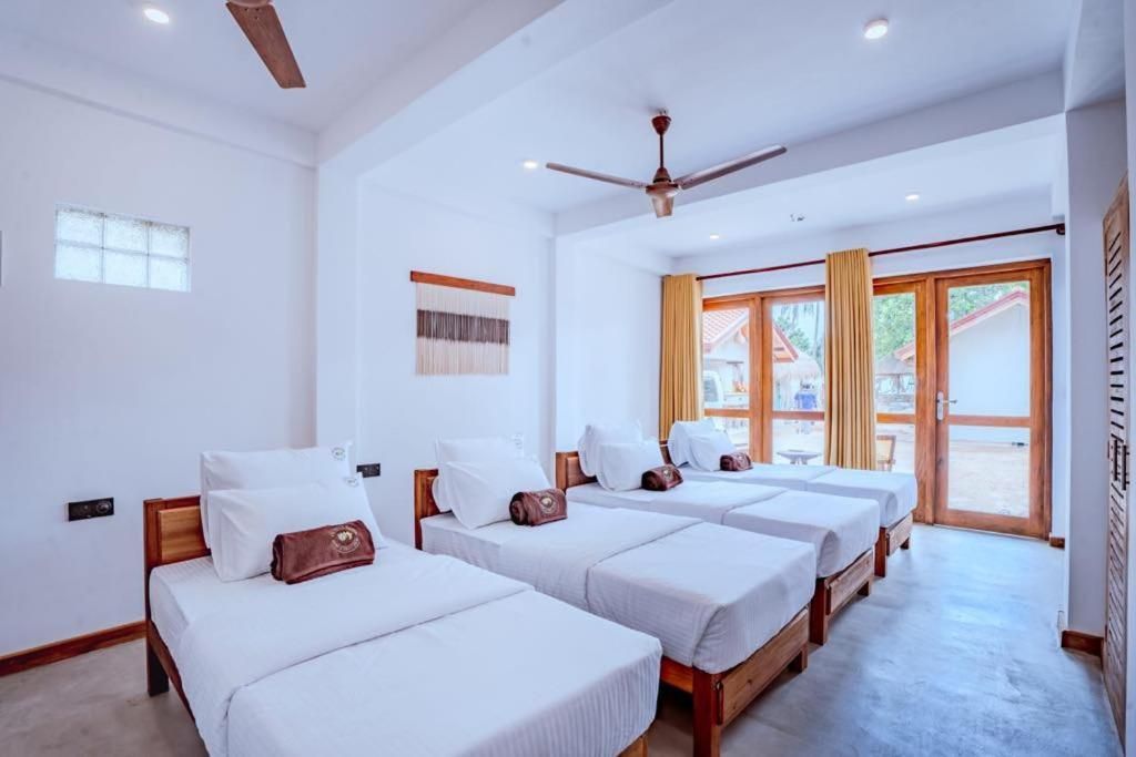 Family Room with Garden View