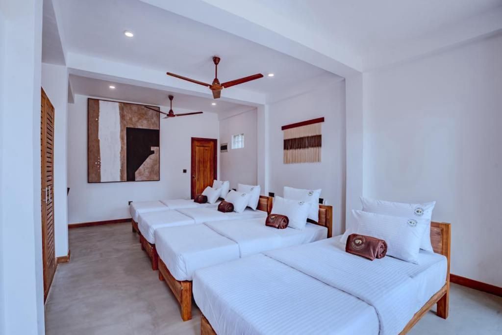 Family Room with Garden View