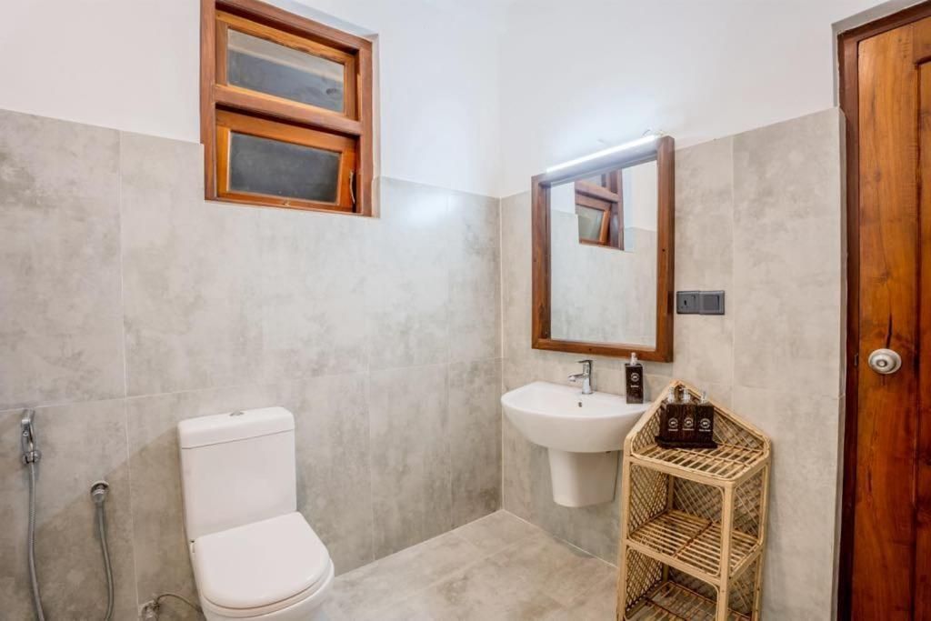 Family Room with Garden View