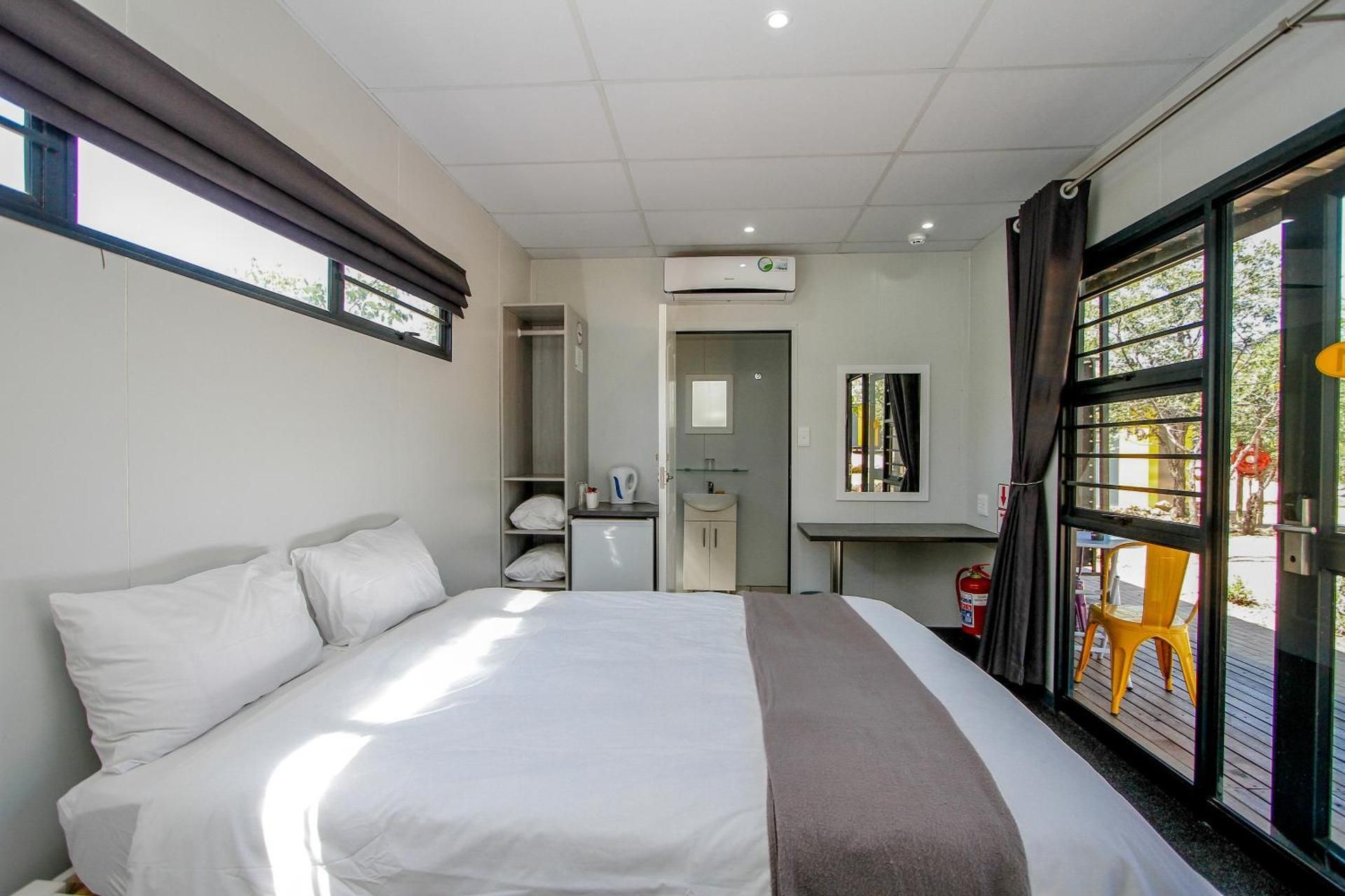 SleepOver Beitbridge Double Room