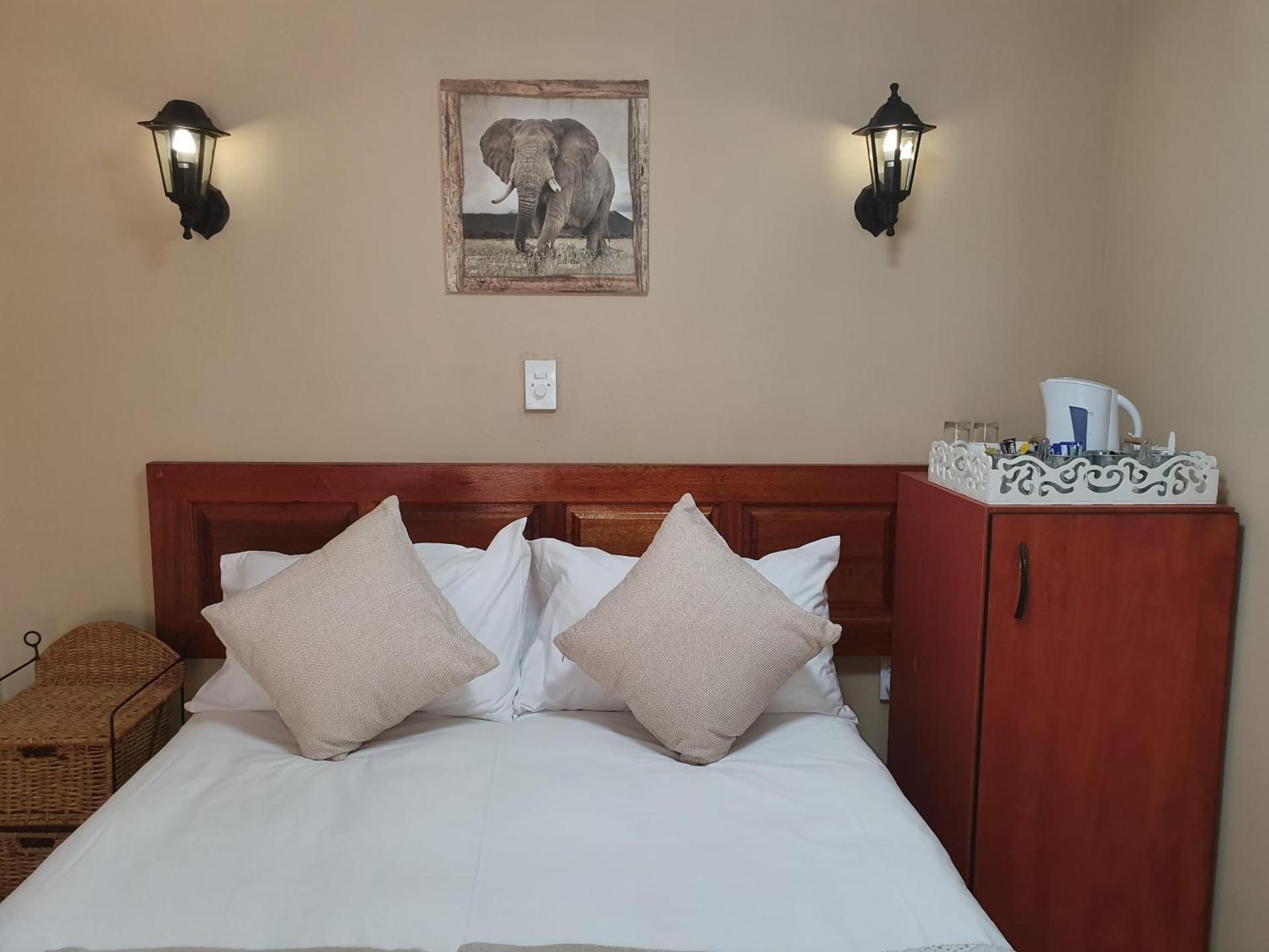 Double Room with Private Bathroom