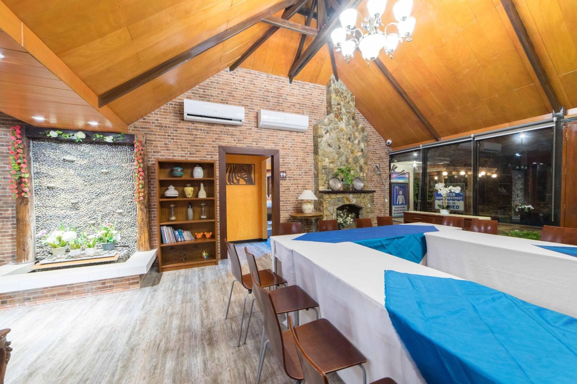 meeting room / ballrooms