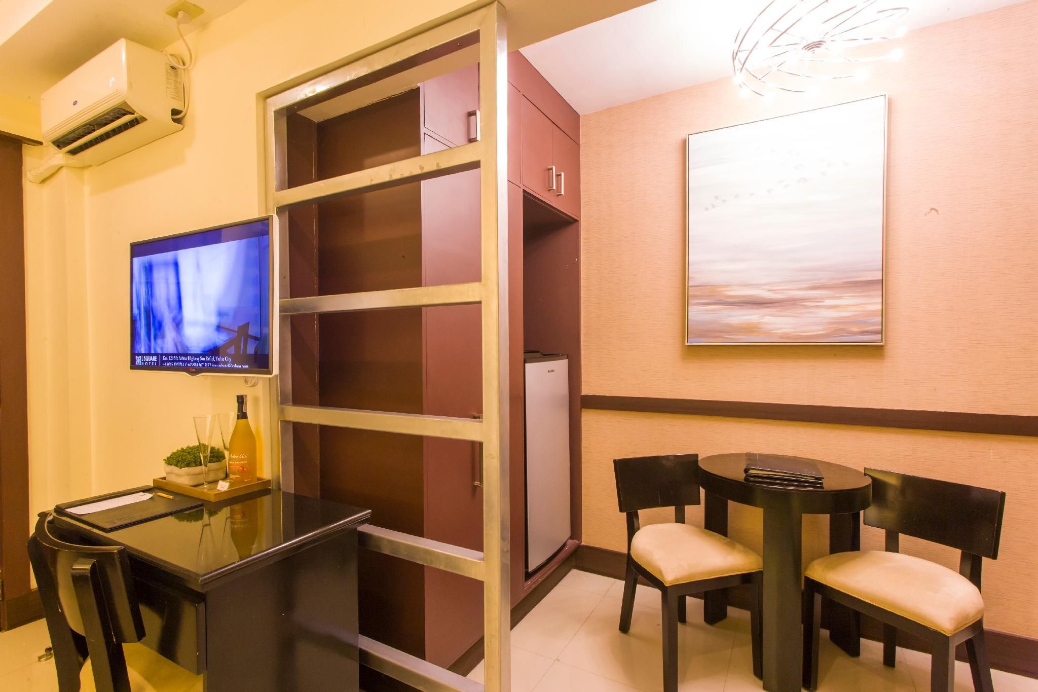 L Square Hotel Business Suite 3