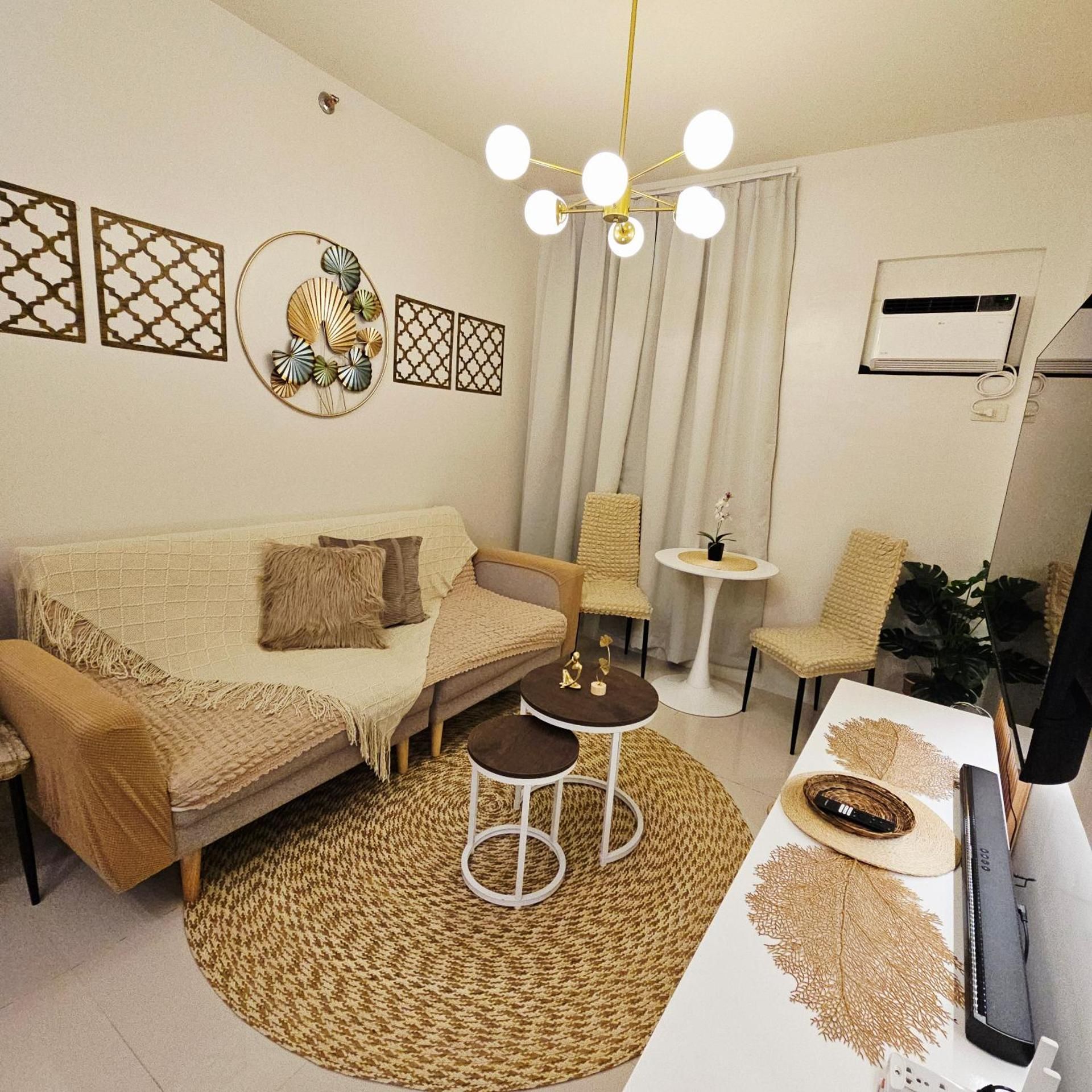 Standard Family Room