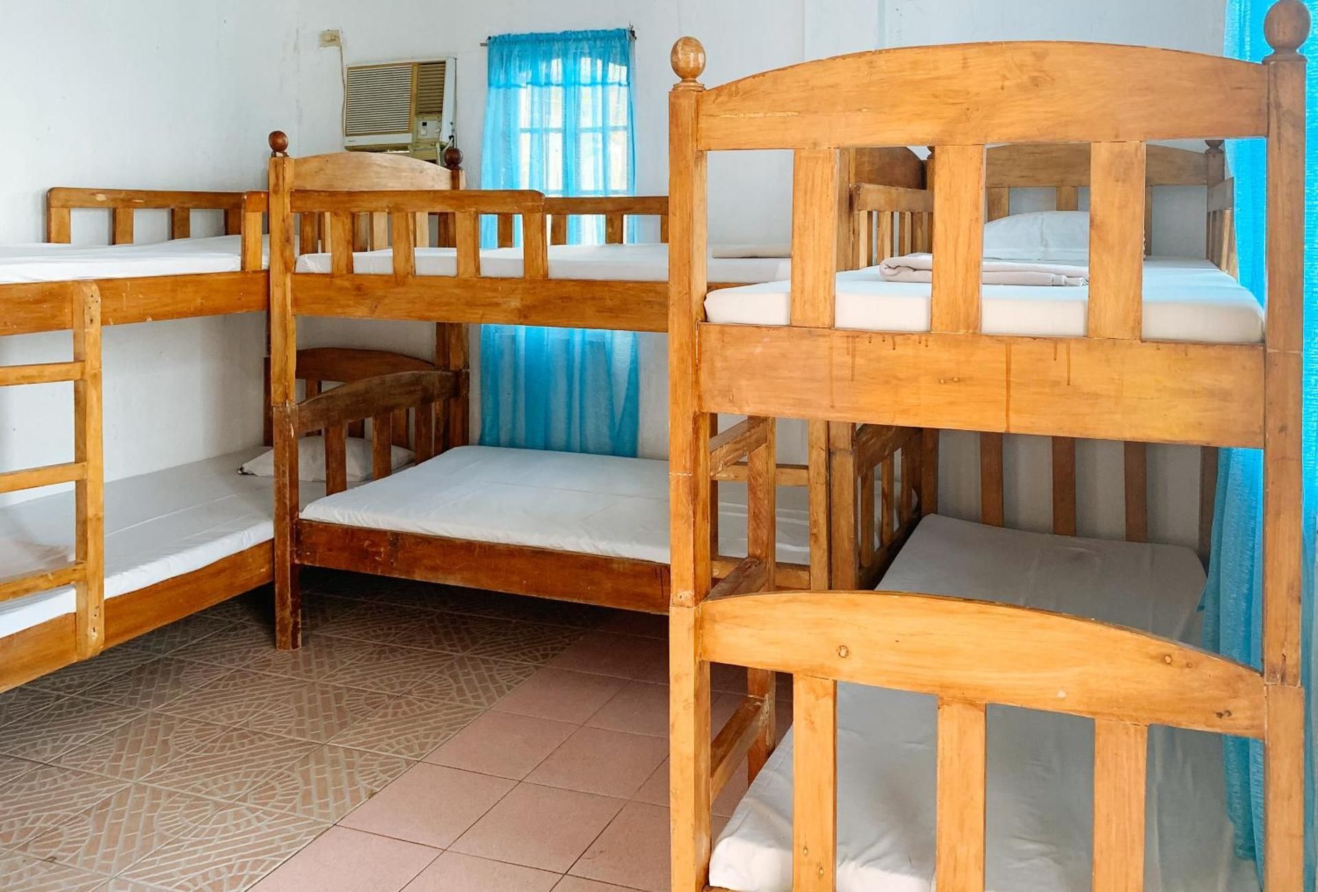 Carmen Veranda Resort 6-Bed Mixed Dormitory Room 2