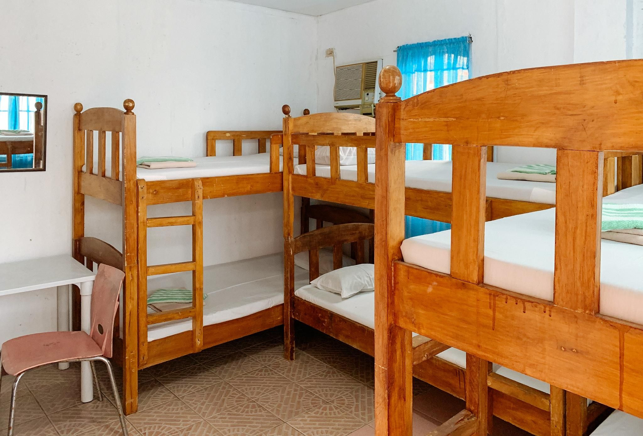 Bed in 6 Bed Mixed Dormitory