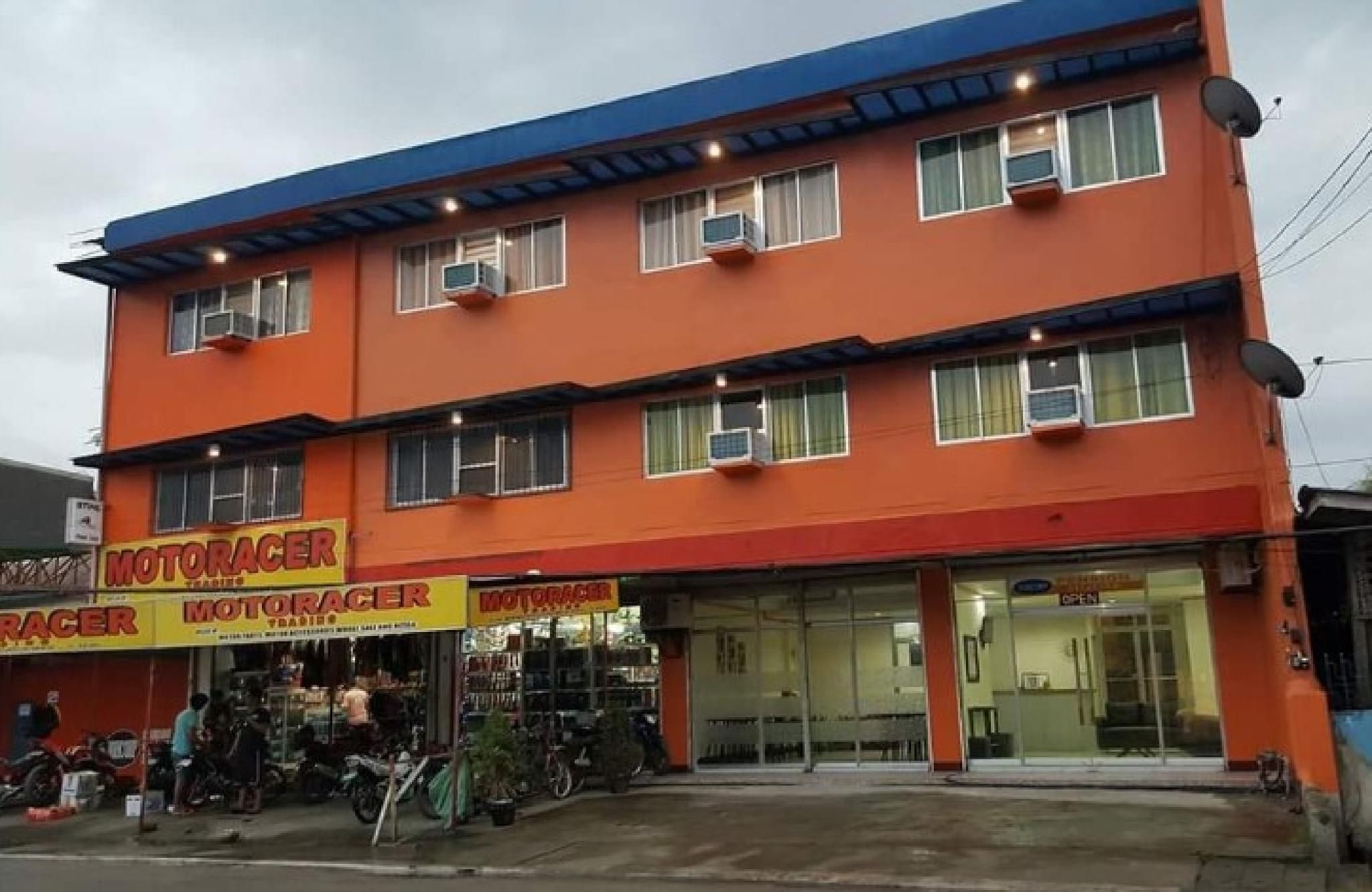 RedDoorz @ Johsons Pension House Butuan City