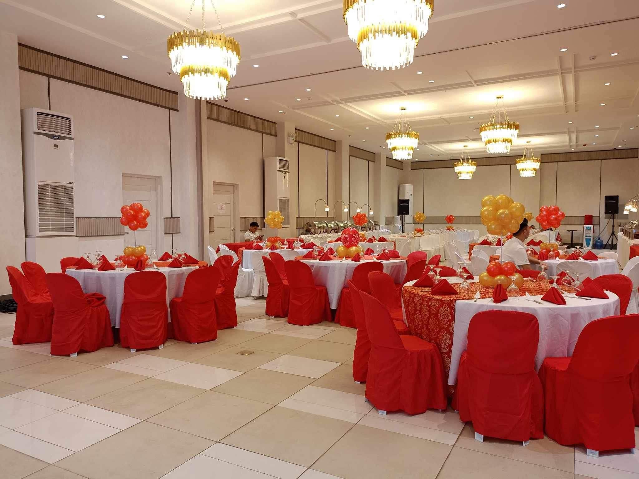 banquet hall
