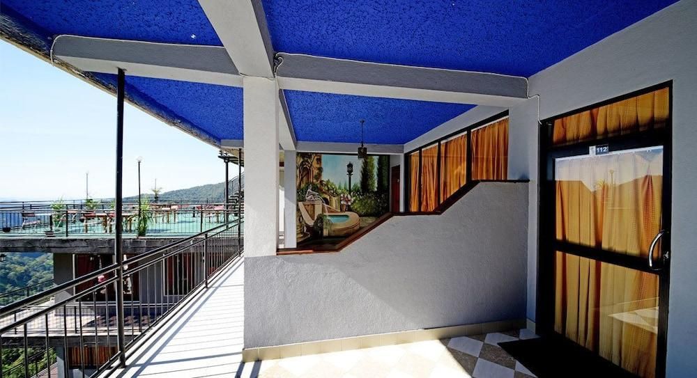 18d8101319fcebce8d06ec085029909e