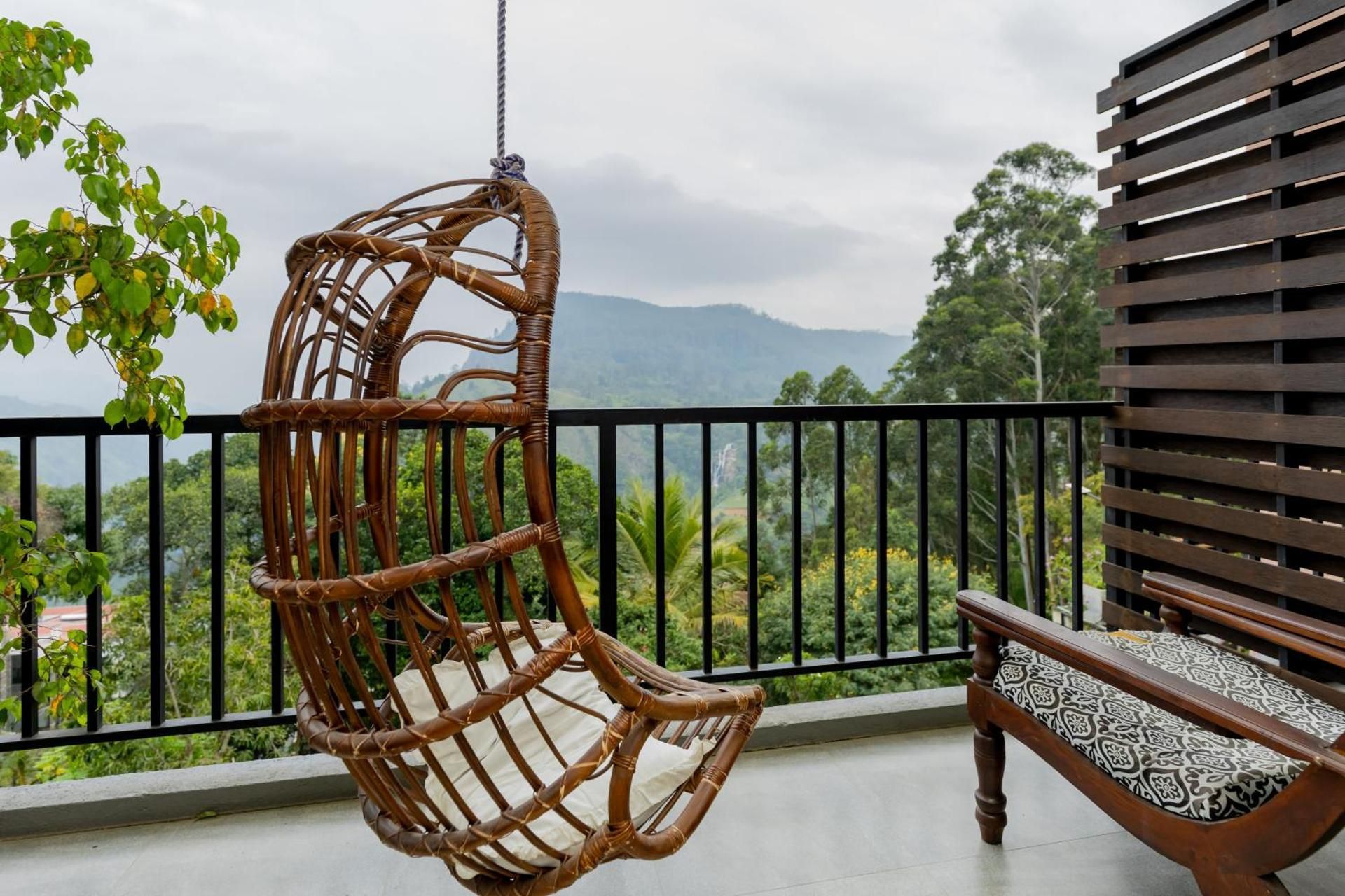 Super Deluxe Balcony Room with Ella Rock View
