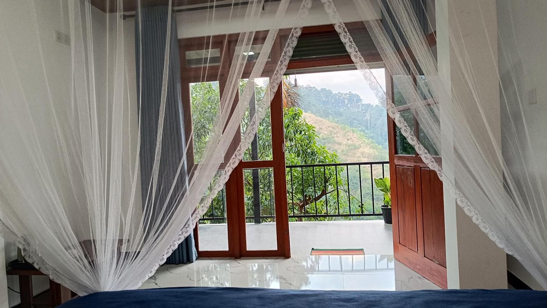 Double Room with Mountain View